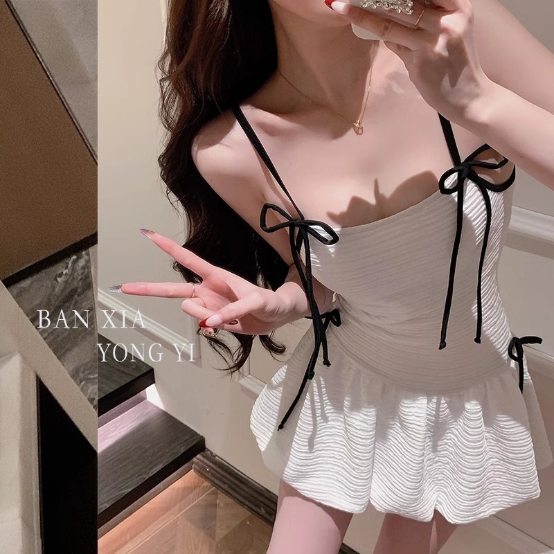 Women's White Bow Camisole Sex - A Bathing Ape Camo recension och pris