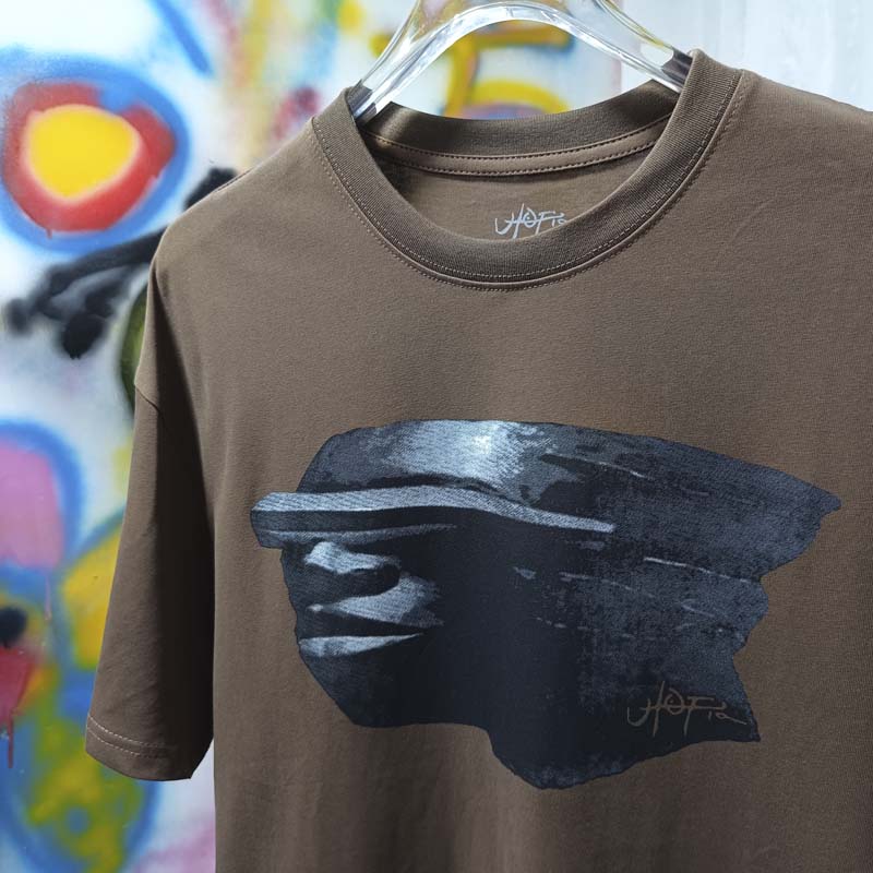 Brown Stone Statue Print Summe - Cactus Jack Tee recension och pris