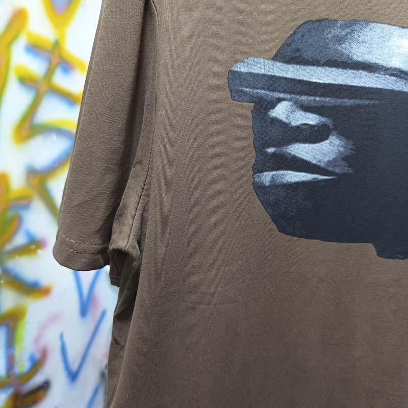 Brown Stone Statue Print Summe - Cactus Jack Tee recension och pris