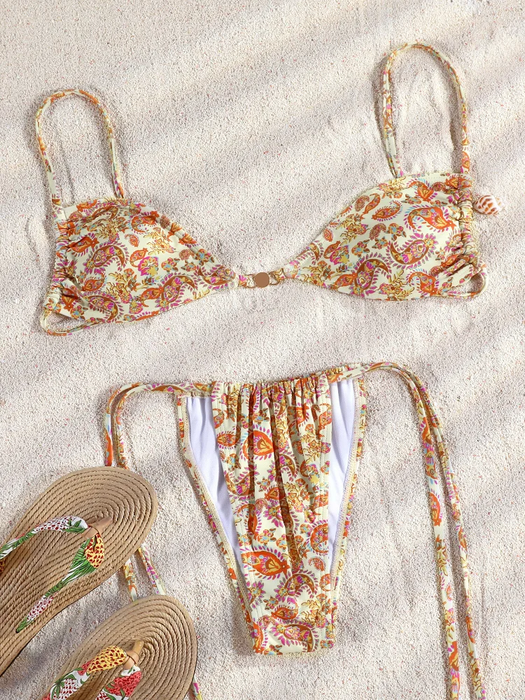 Two Piece Suit Bikinis 2025 NE - A Bathing Ape Camo recension och pris